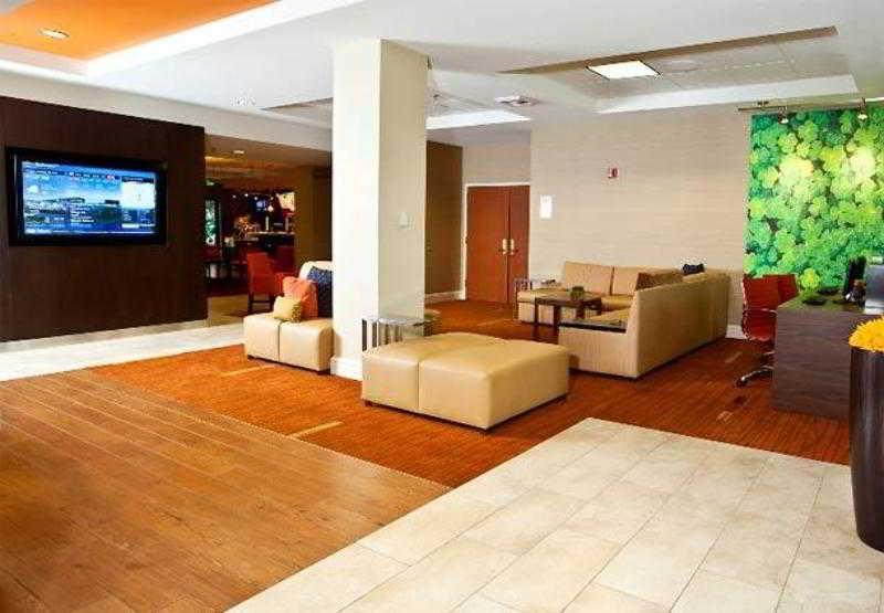 Courtyard By Marriott Portland Tigard Hotel Exterior photo